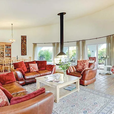 Carvoeiro Sleeps 6 Air Con Wifi